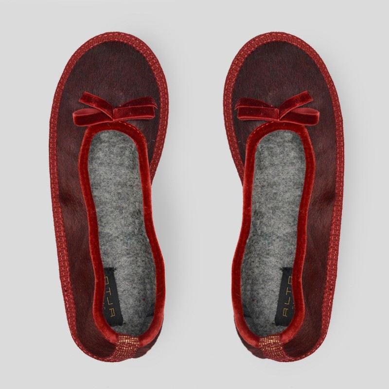Slipper in cavallino in tinta unita e...