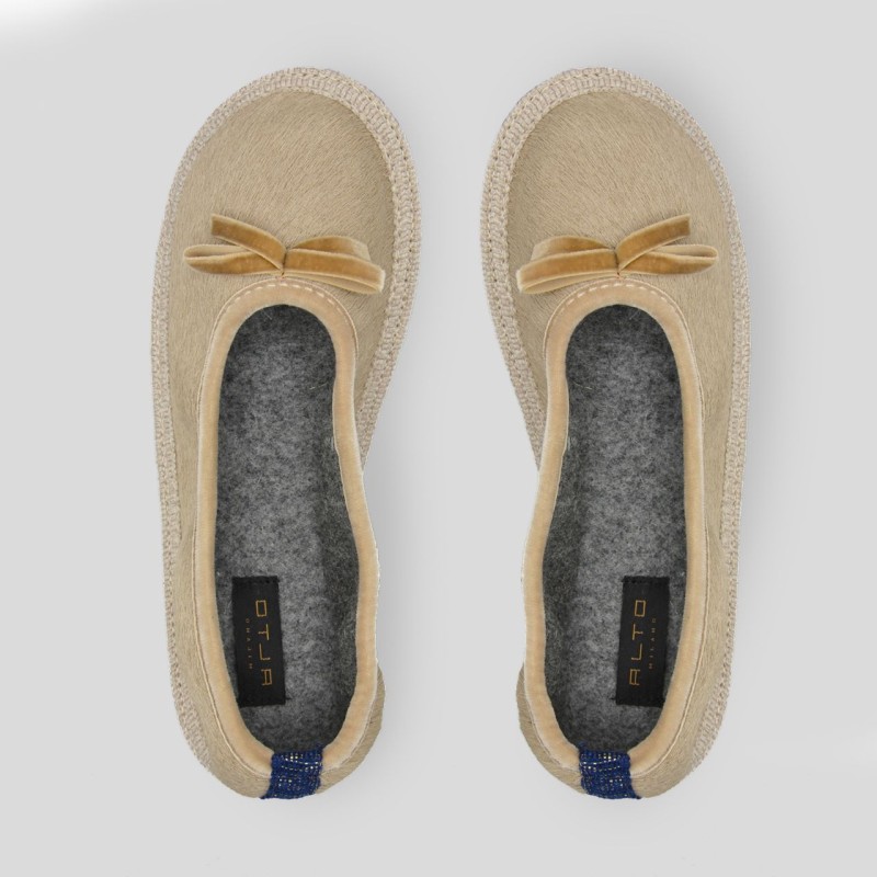 Slipper in cavallino in tinta unita e...